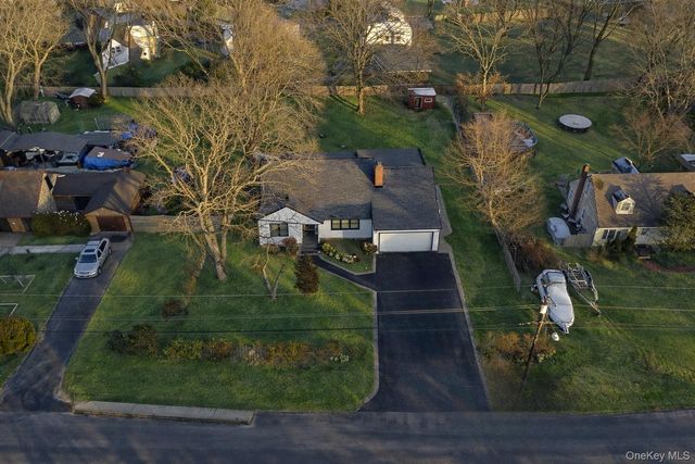 1395 Gardiner Drive, Bay Shore, NY 11706