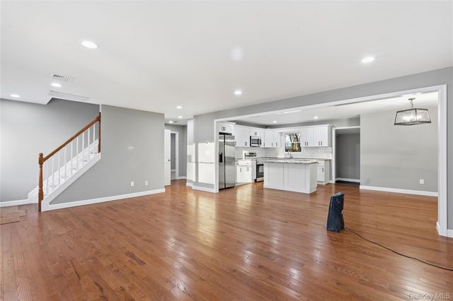 1395 Gardiner Drive, Bay Shore, NY 11706