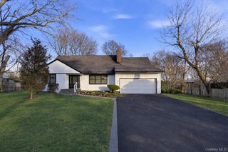 1395 Gardiner Drive, Bay Shore, NY 11706