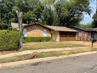2302 Mercedes Road, Denton, TX 76205