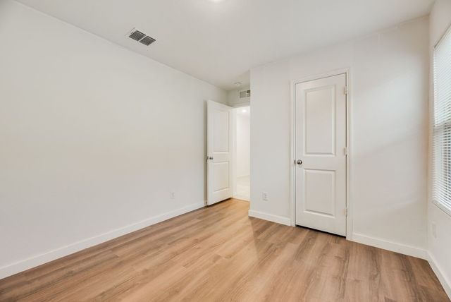 1012 Barkers Pond Avenue, Forney, TX 75126