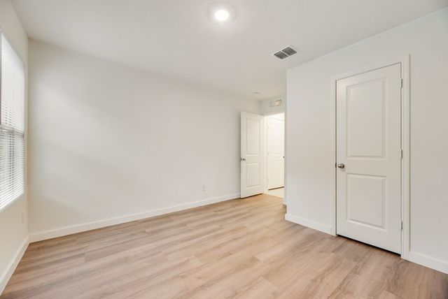 1012 Barkers Pond Avenue, Forney, TX 75126
