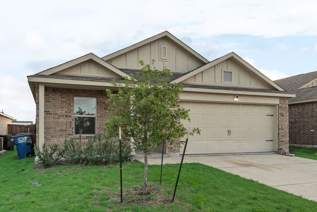 1012 Barkers Pond Avenue, Forney, TX 75126