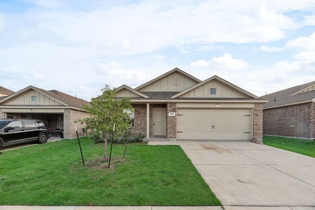 1012 Barkers Pond Avenue, Forney, TX 75126