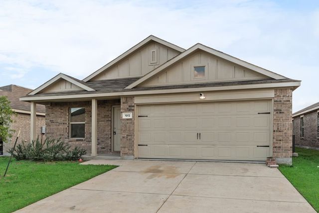 1012 Barkers Pond Avenue, Forney, TX 75126