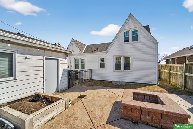 4432 Hickory Street, Omaha, NE 68105