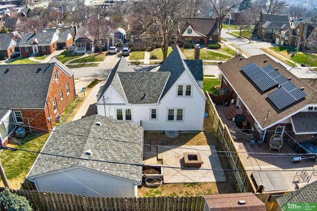 4432 Hickory Street, Omaha, NE 68105