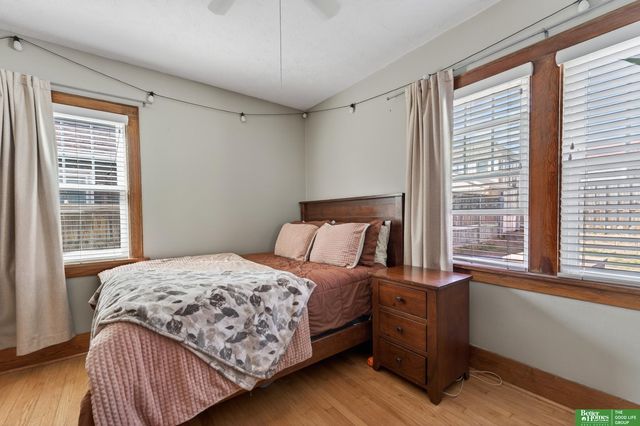 4432 Hickory Street, Omaha, NE 68105