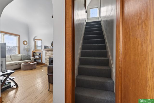 4432 Hickory Street, Omaha, NE 68105