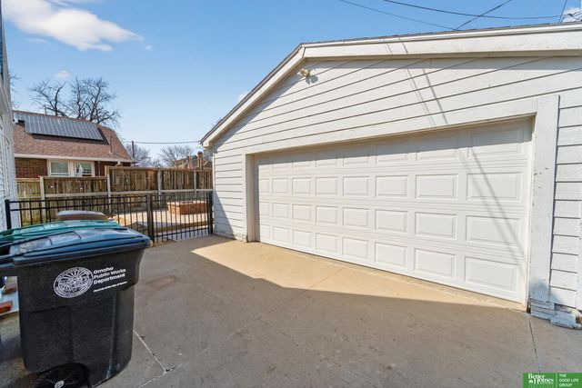 4432 Hickory Street, Omaha, NE 68105