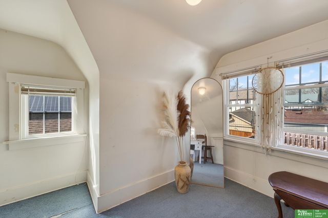 4432 Hickory Street, Omaha, NE 68105