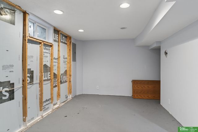 4432 Hickory Street, Omaha, NE 68105