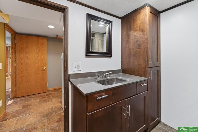 4432 Hickory Street, Omaha, NE 68105