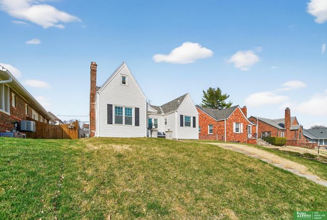 4432 Hickory Street, Omaha, NE 68105