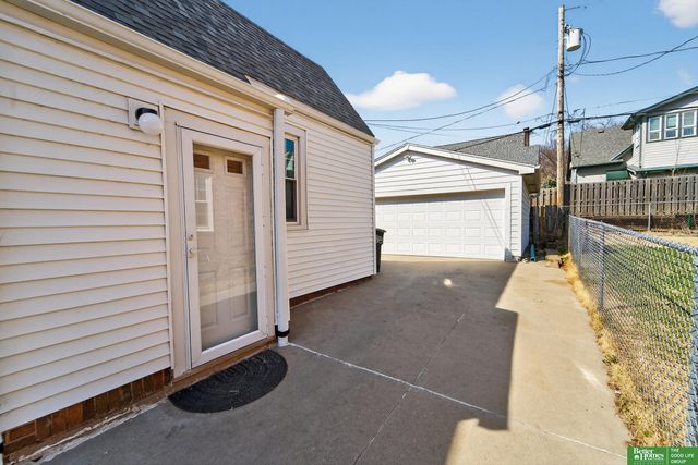 4432 Hickory Street, Omaha, NE 68105