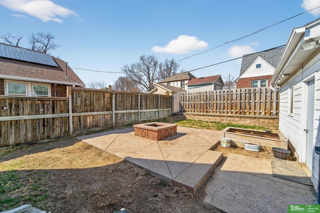 4432 Hickory Street, Omaha, NE 68105