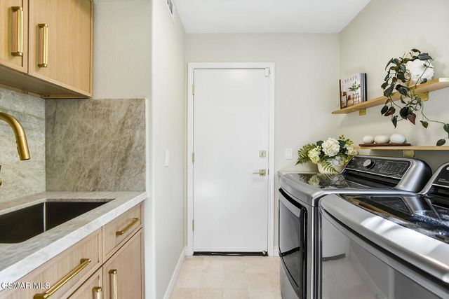 3041 Three Springs Drive, Westlake Village, CA 91361