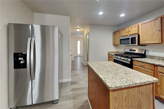 137 Legend Creek Drive, Canton, GA 30114