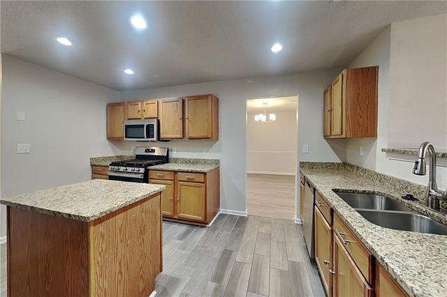 137 Legend Creek Drive, Canton, GA 30114