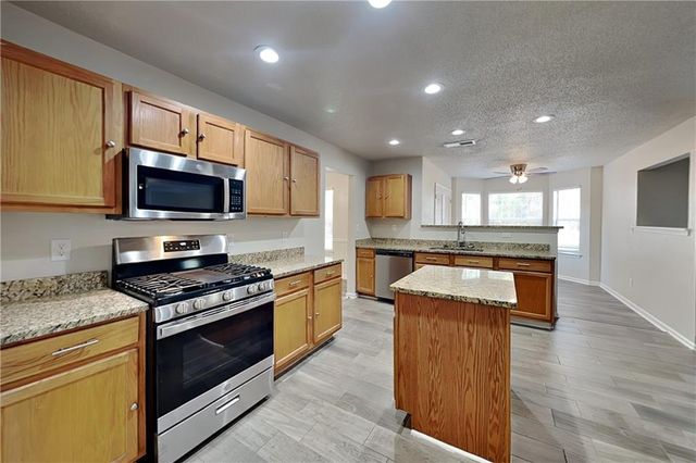 137 Legend Creek Drive, Canton, GA 30114