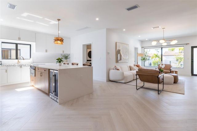 1420 SW 17th St 0, Miami, FL 33145