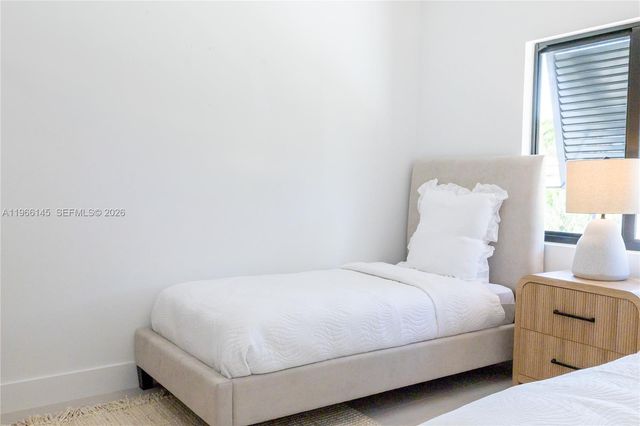 1420 SW 17th St 0, Miami, FL 33145