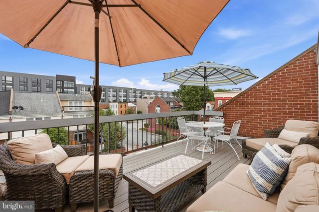 2003 FOUNTAIN ST, Baltimore, MD 21231