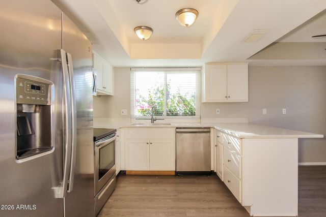 1655 E SAINT CHARLES Avenue, Phoenix, AZ 85042