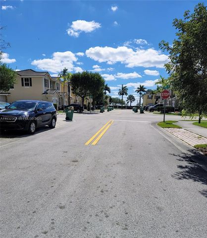 11858 SW 153rd Ct, Miami, FL 33196