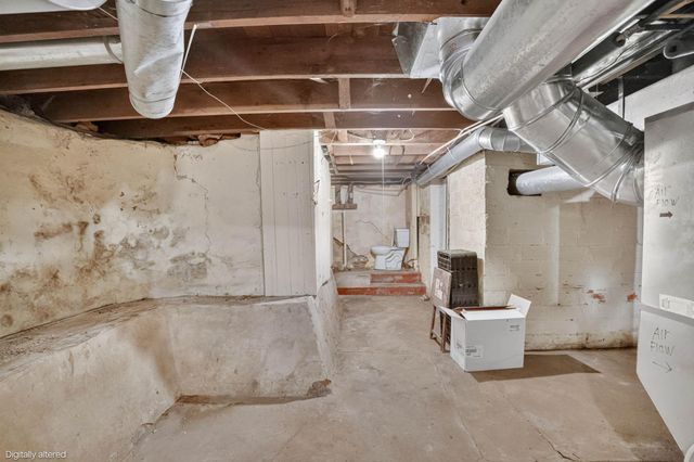 1310 Iowa Street, Cedar Falls, IA 50613