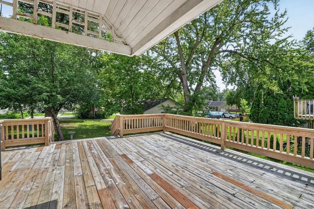 1310 Iowa Street, Cedar Falls, IA 50613
