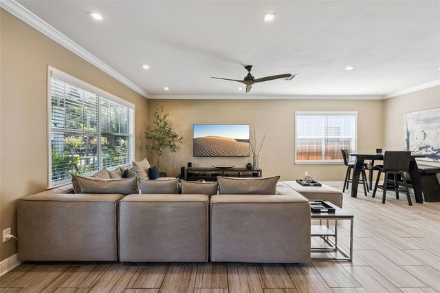 1810 ILLINOIS STREET, Orlando, FL 32803