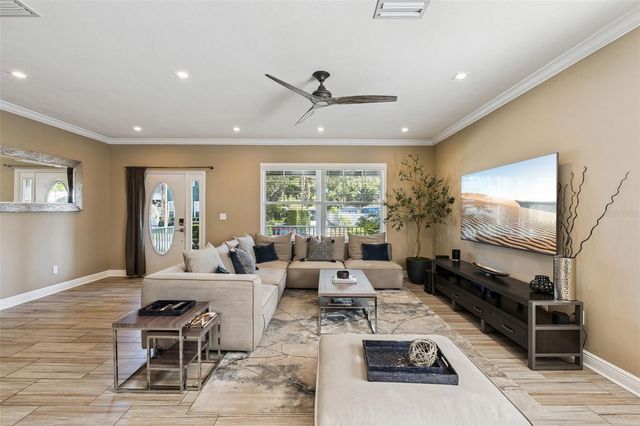 1810 ILLINOIS STREET, Orlando, FL 32803