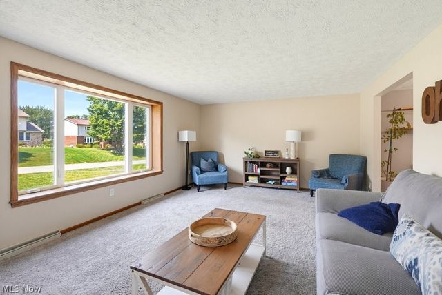 5234 Shamrock Avenue NW, North Canton, OH 44720