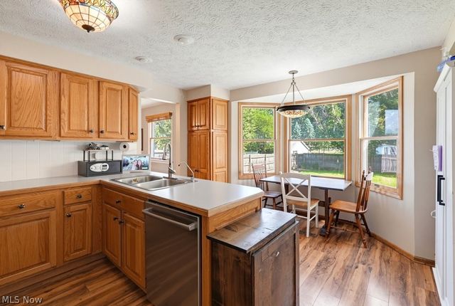 5234 Shamrock Avenue NW, North Canton, OH 44720