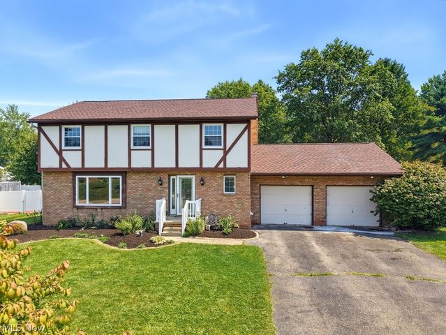 5234 Shamrock Avenue NW, North Canton, OH 44720