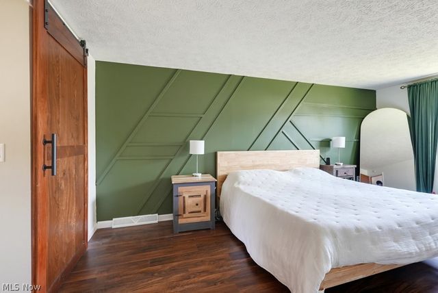 5234 Shamrock Avenue NW, North Canton, OH 44720