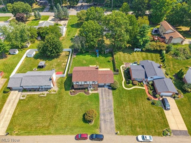 5234 Shamrock Avenue NW, North Canton, OH 44720