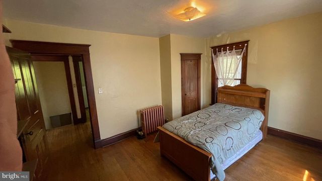 453 W MAIN ST, Romney, WV 26757