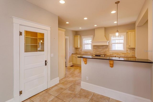 817 E LIVINGSTON STREET, Orlando, FL 32803