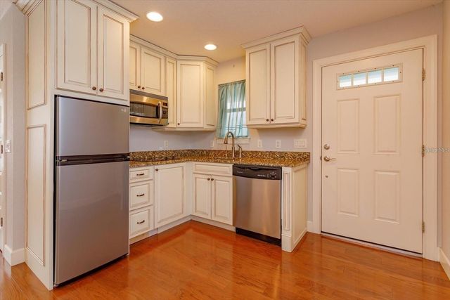 817 E LIVINGSTON STREET, Orlando, FL 32803