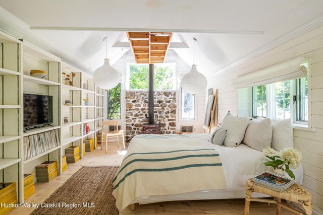 111 Miller Road 1, Hudson, NY 12534