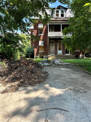 8447 Newby Street, St Louis, MO 63147