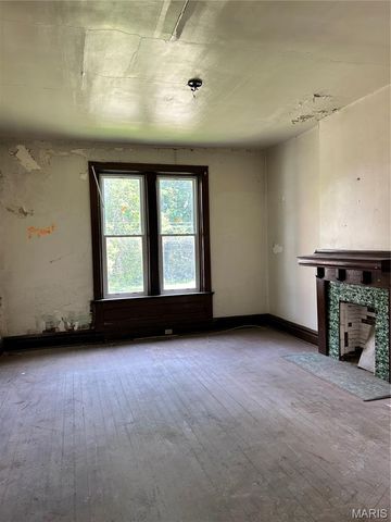 8447 Newby Street, St Louis, MO 63147