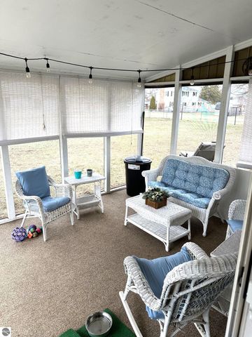 209 West Drive, Mt Pleasant, MI 48858
