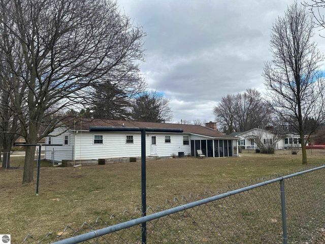 209 West Drive, Mt Pleasant, MI 48858
