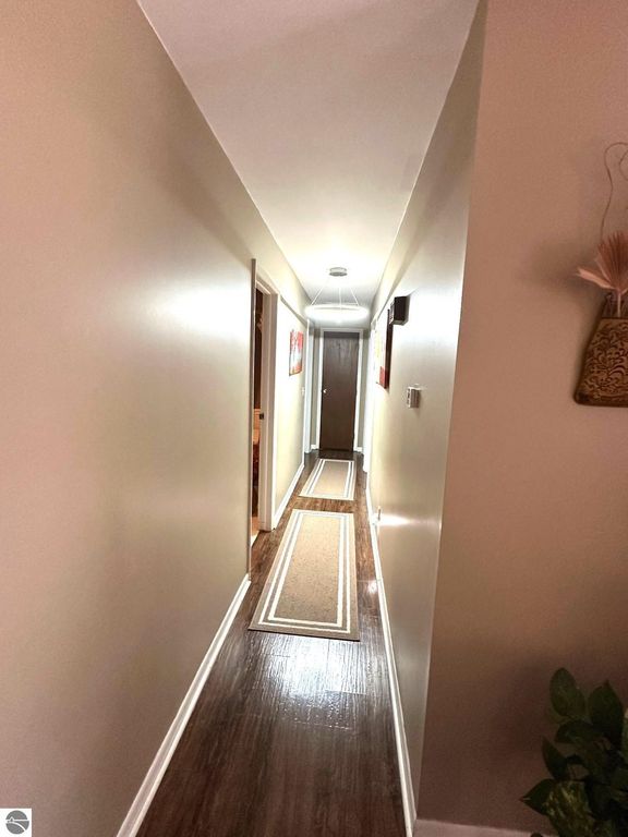 Image 12 of property listing at 209 West Drive, Mt Pleasant, MI 48858