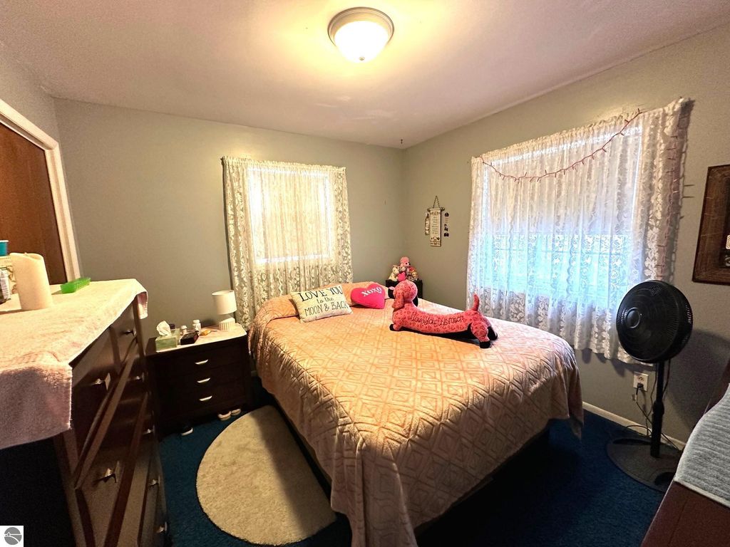 Image 15 of property listing at 209 West Drive, Mt Pleasant, MI 48858