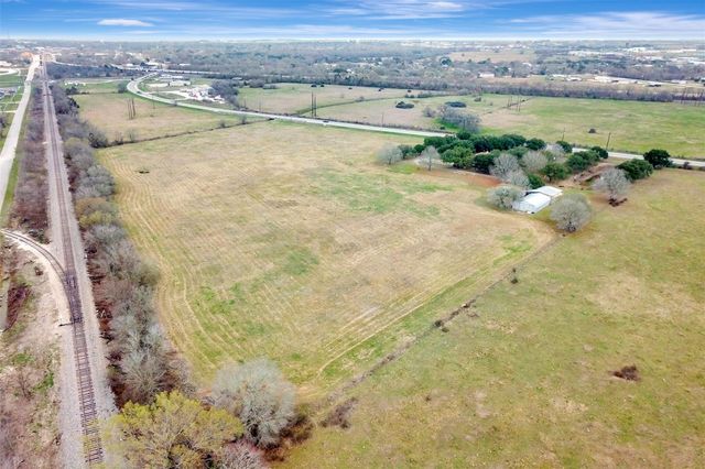 9310 S Business 6, Navasota, TX 77868