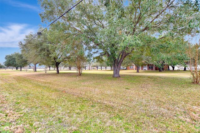 9310 S Business 6, Navasota, TX 77868